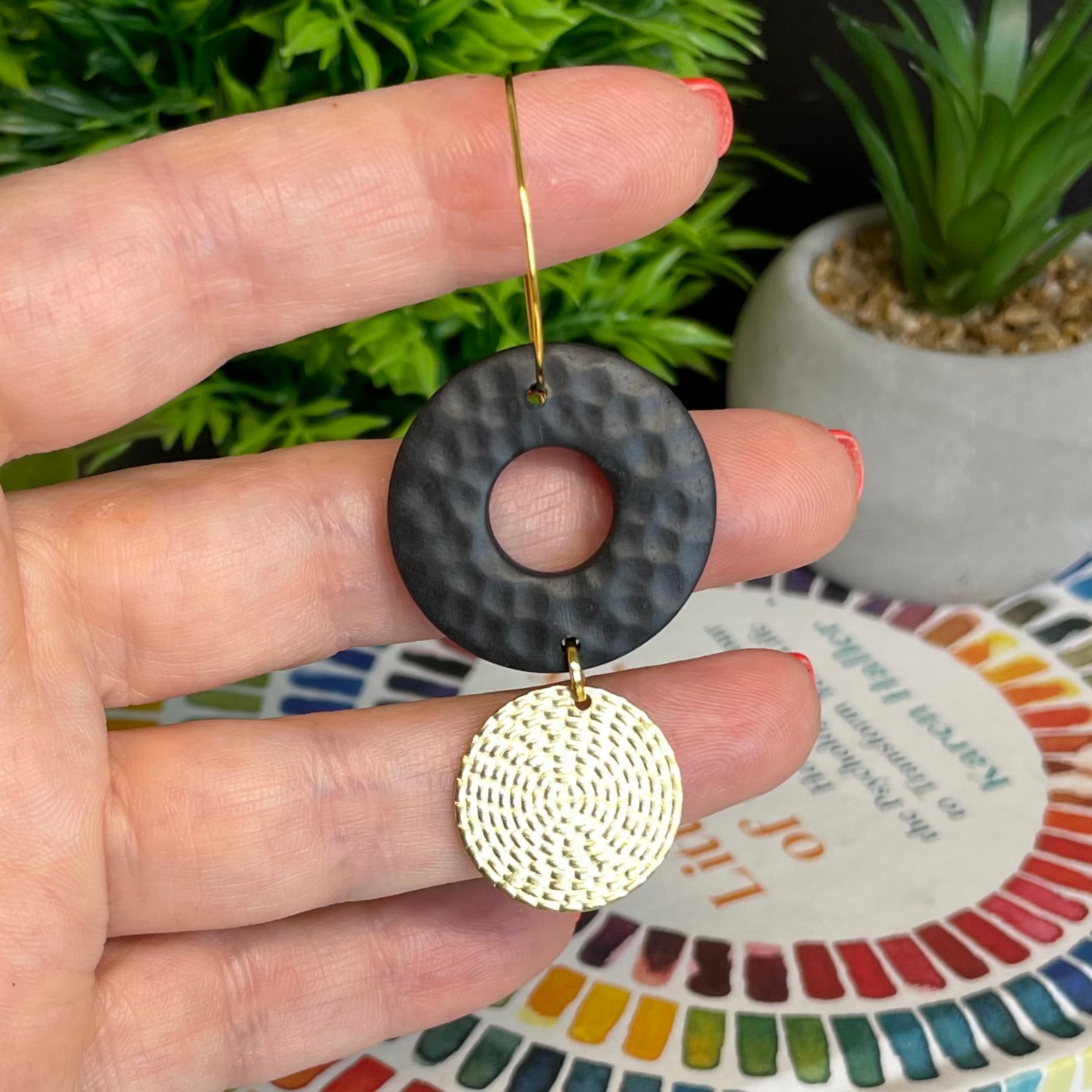 Black & Gold Textured Doughnut Hoops